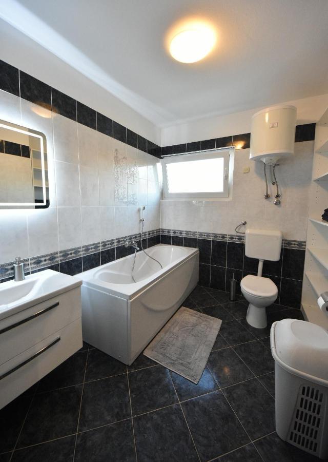 Family Apartment Sara زادار المظهر الخارجي الصورة